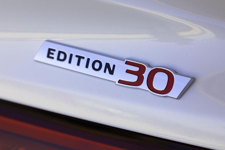 Логотип Infiniti Q50 3.0t Edition 30 2019 года  (фото 3 из 8)